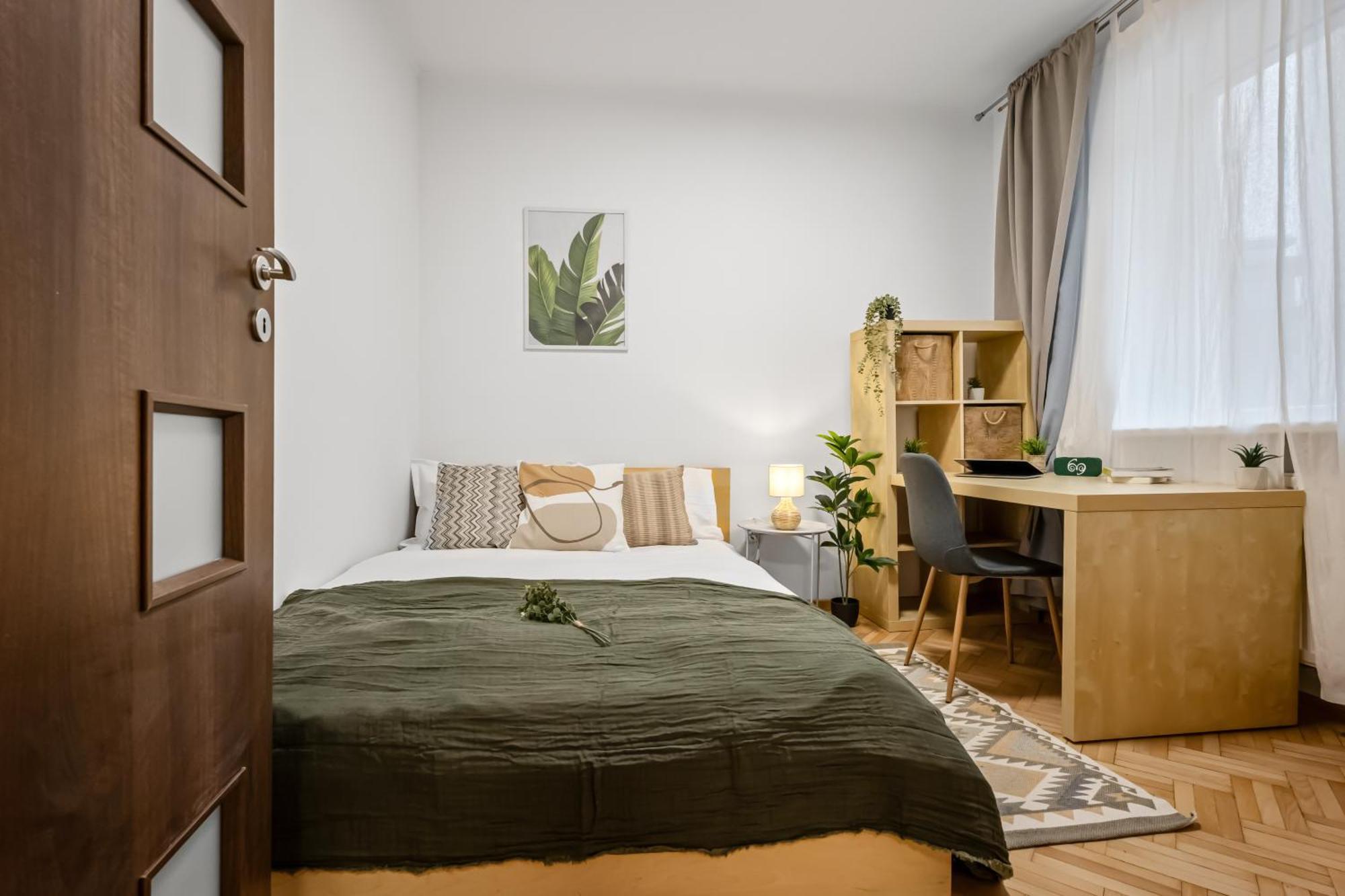 Earthy Escape - Central Apt With Balcony Bucharest Exterior photo